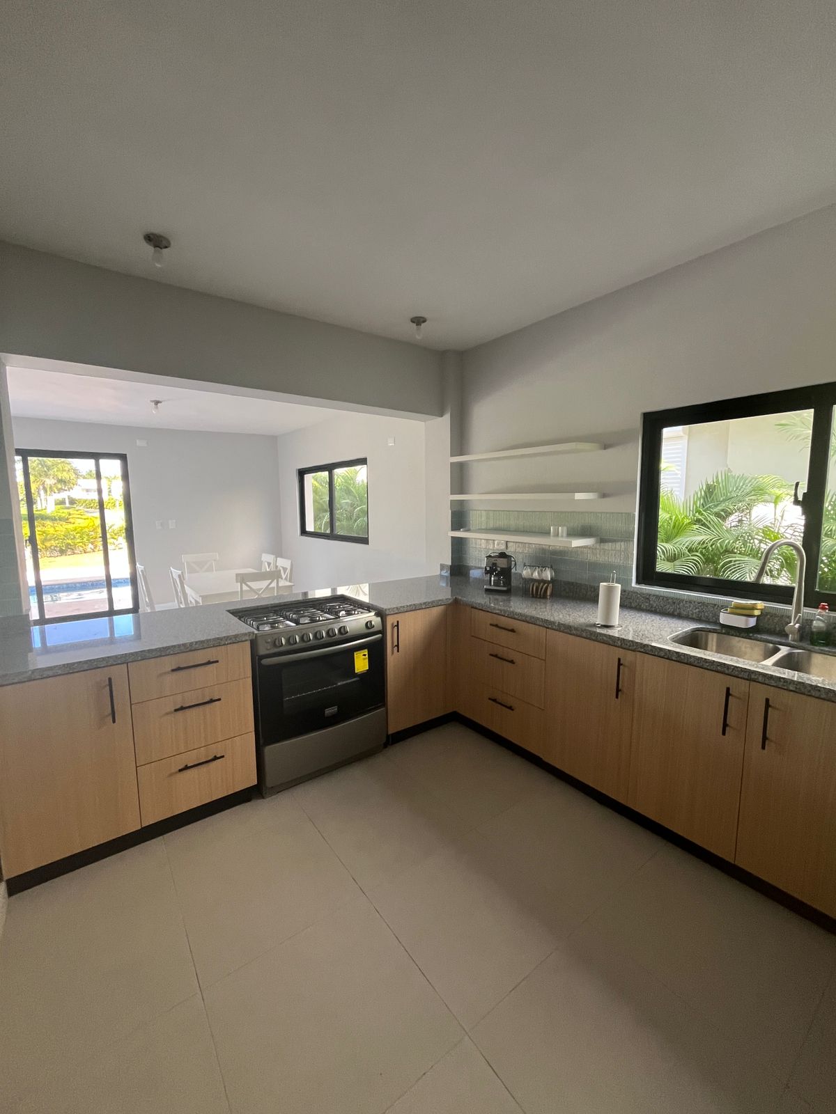 Vendo hermosa villa en Playa Nueva Romana  Foto 7317399-6.jpg