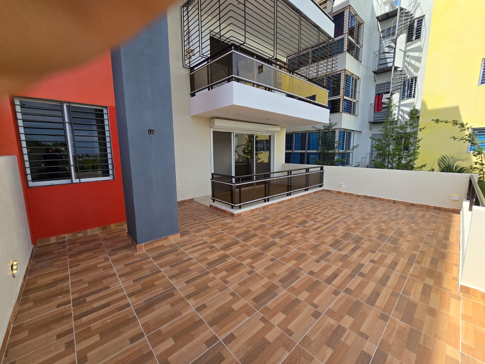 2do piso con Terraza  en Marañon a pasos de la Jacobo Majluta   Foto 7317757-1.jpg