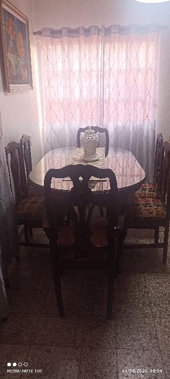 COMEDOR EN CAOBA DE 6 SILLAS Foto 7317978-1.jpg