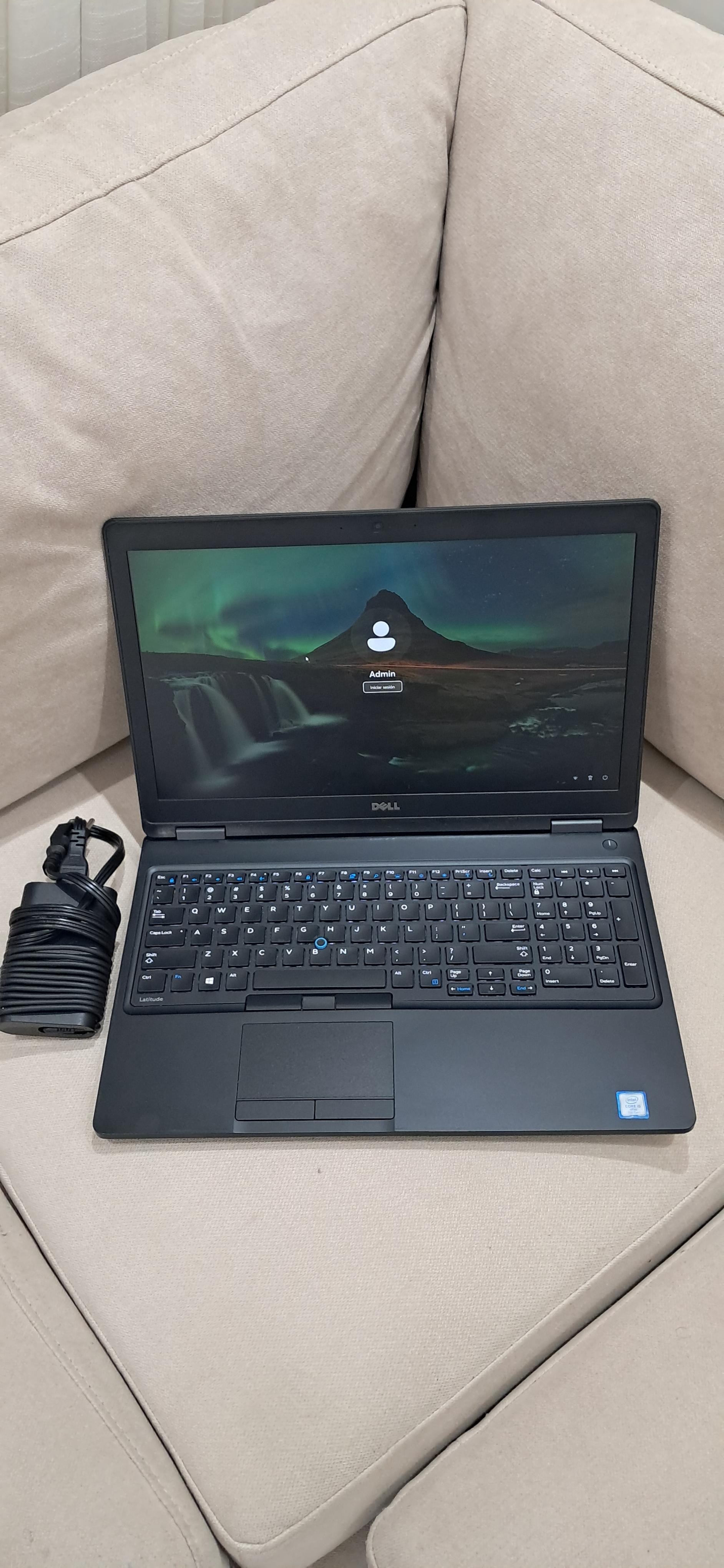 Laptop Dell E5580 12GB 276GB Solido SSD i5 2.6Ghz Foto 7318052-4.jpg