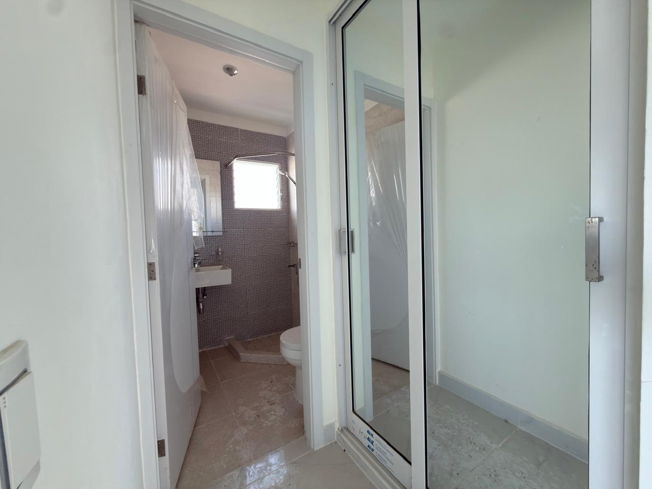 VENDO Penthouse con terraza en el Residencial  Las cayenas Aut. San Is Foto 7318164-9.jpg