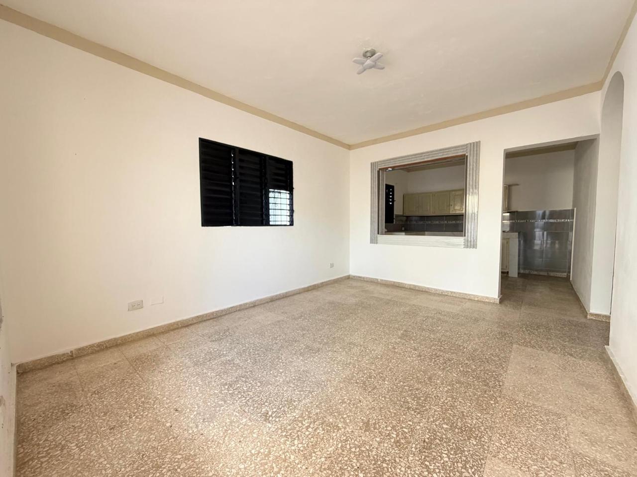 VENDO 2 locales comerciales  Casa con patio LISTA para NEGOCIO O INVER Foto 7318165-9.jpg