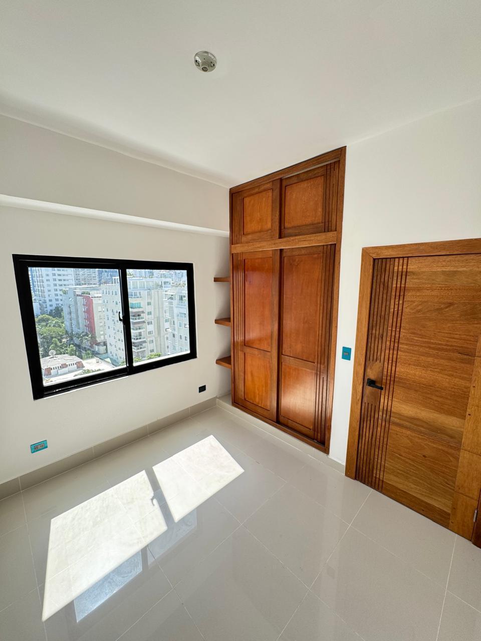 Apartamento en Venta en el Ensanche Naco. Foto 7318225-6.jpg