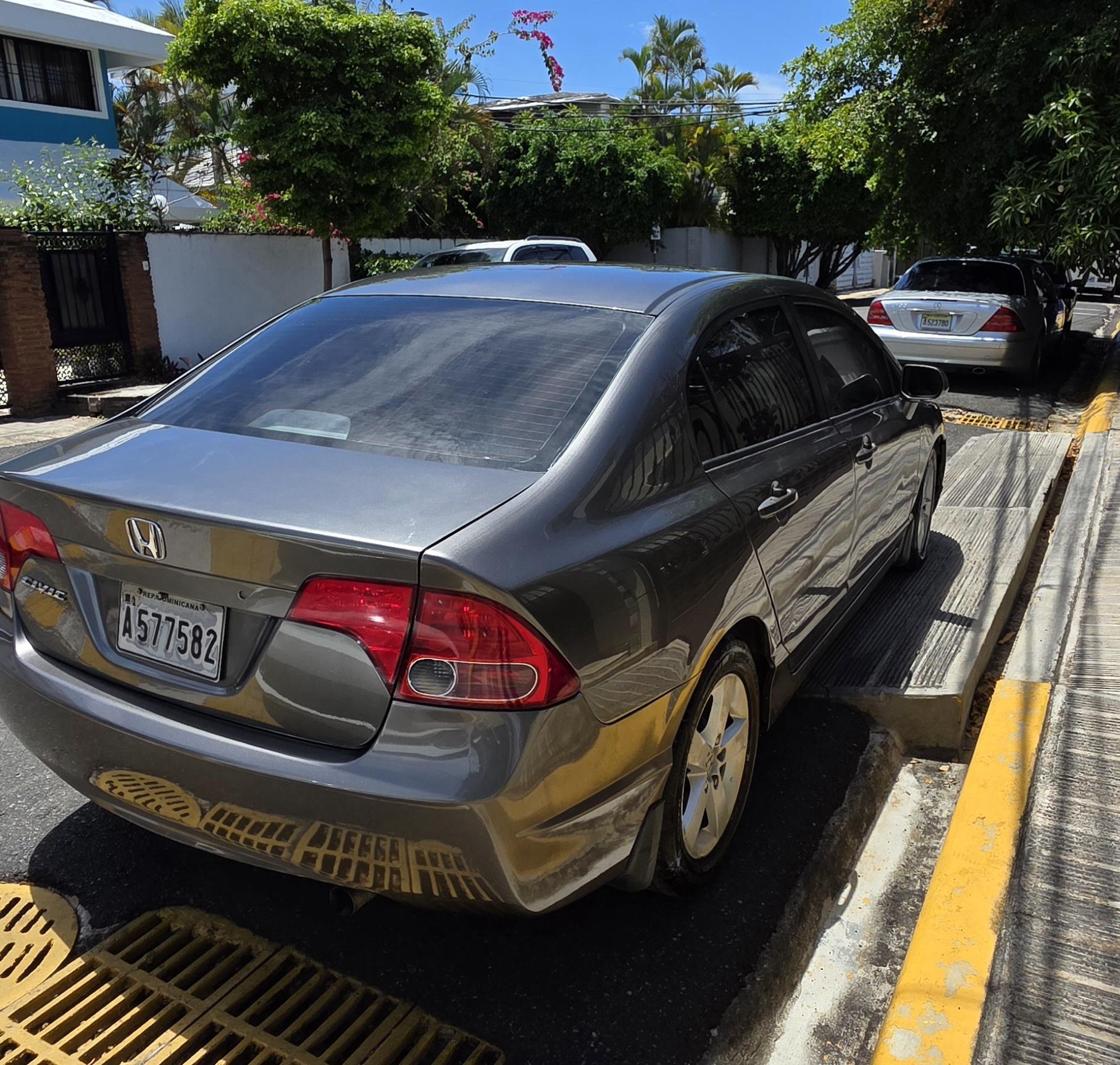 Vendo Honda Civic Sedan. Excelentes condiciones Foto 7318278-5.jpg