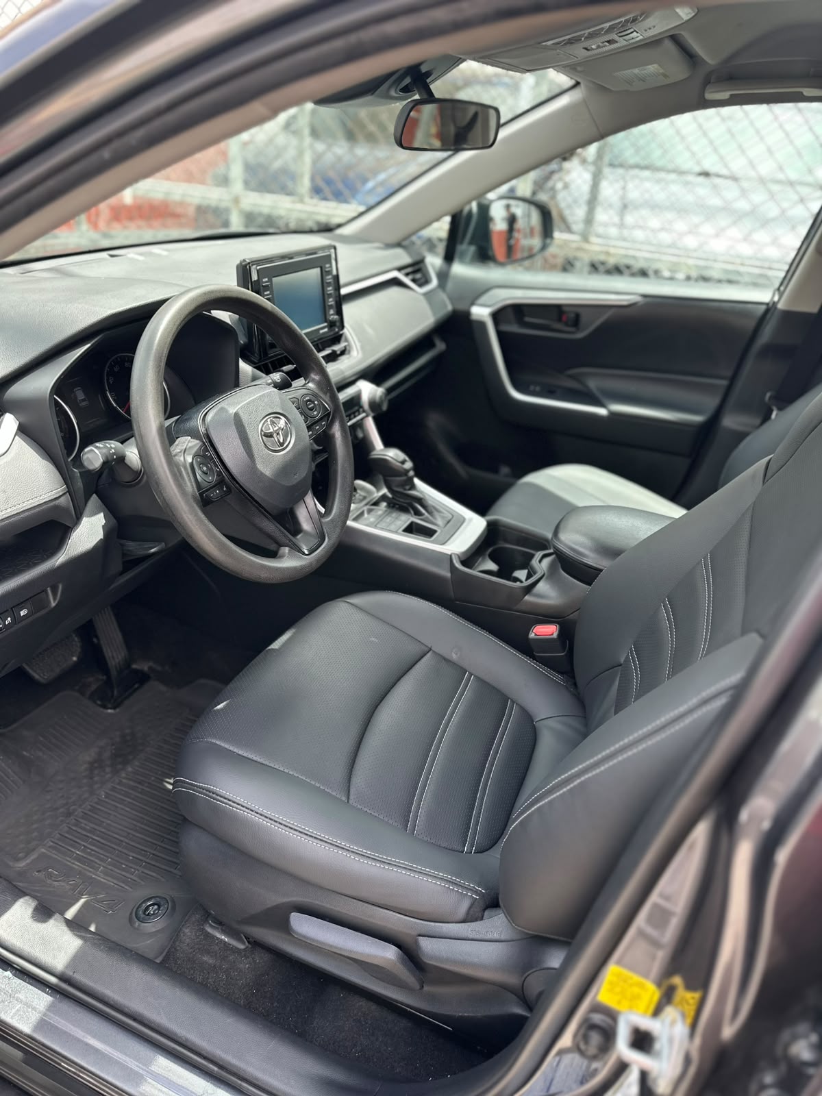 Toyota Rav4 LE PLUS 2021 Foto 7318280-6.jpg