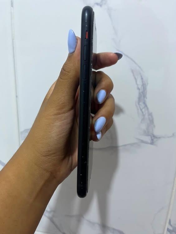 iPhone XR Negro – 256 GB Foto 7318347-6.jpg