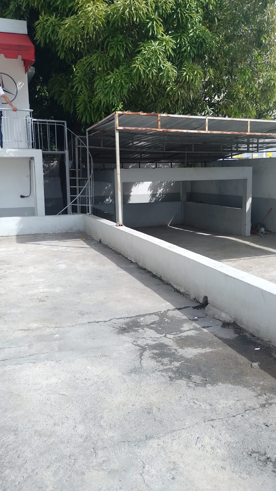 Alquilo Local Comercial Preparado para dealer de Vehículo ubicado en s Foto 7318535-6.jpg