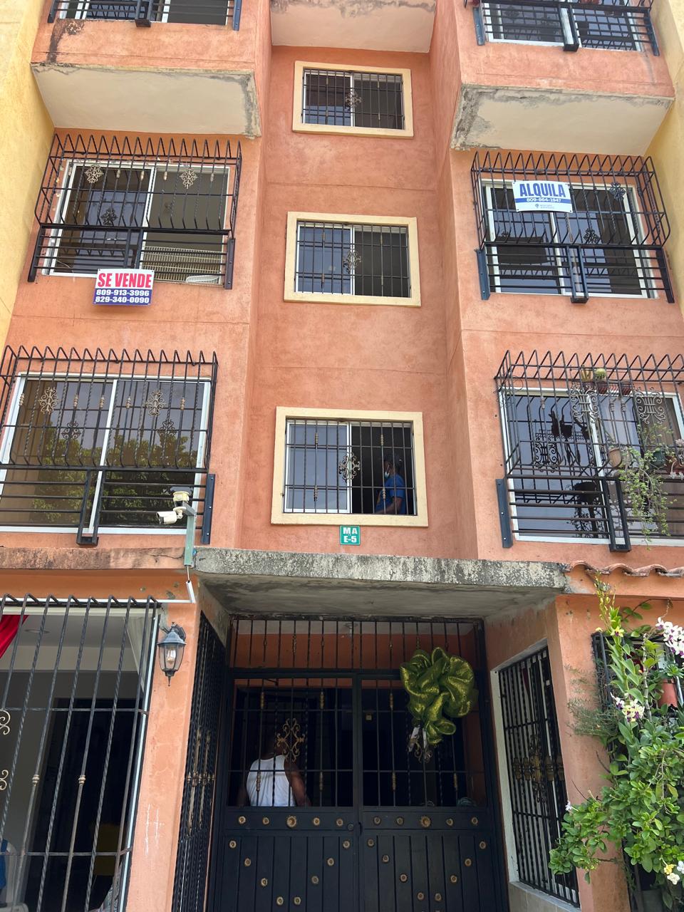 ALQUILO APARTAMENTO POR LA JACOBO Foto 7318659-5.jpg