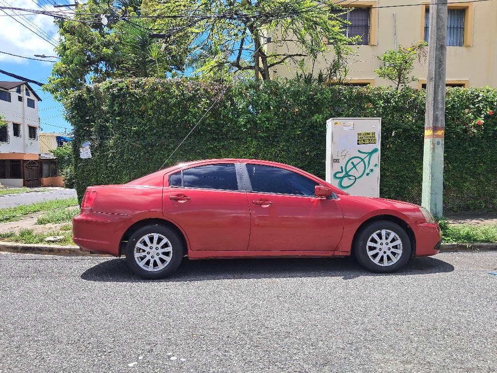 Mitsubishi Galant 2010 Foto 7318663-3.jpg