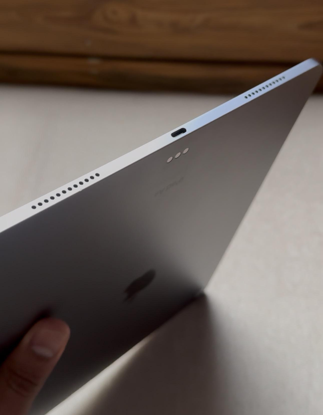 Ipad air M2 128gb 13 pulgadas LIKE NEW Foto 7318713-4.jpg