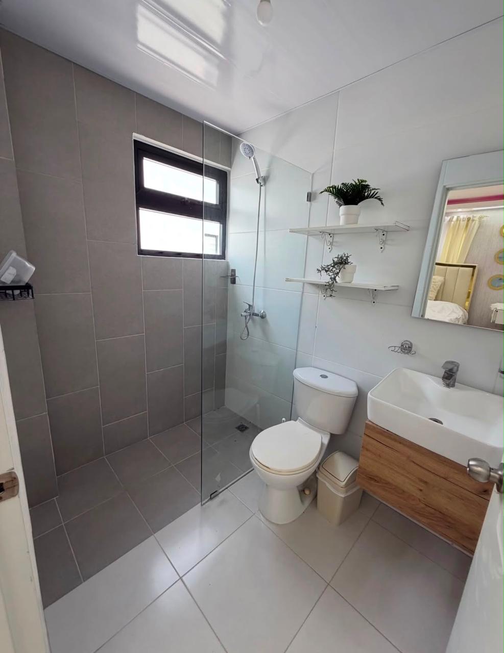 ???? APARTAMENTO AMUEBLADO EN RENTA – TIPO PENTHOUSE  LA HISPANOAMERIC Foto 7318716-1.jpg