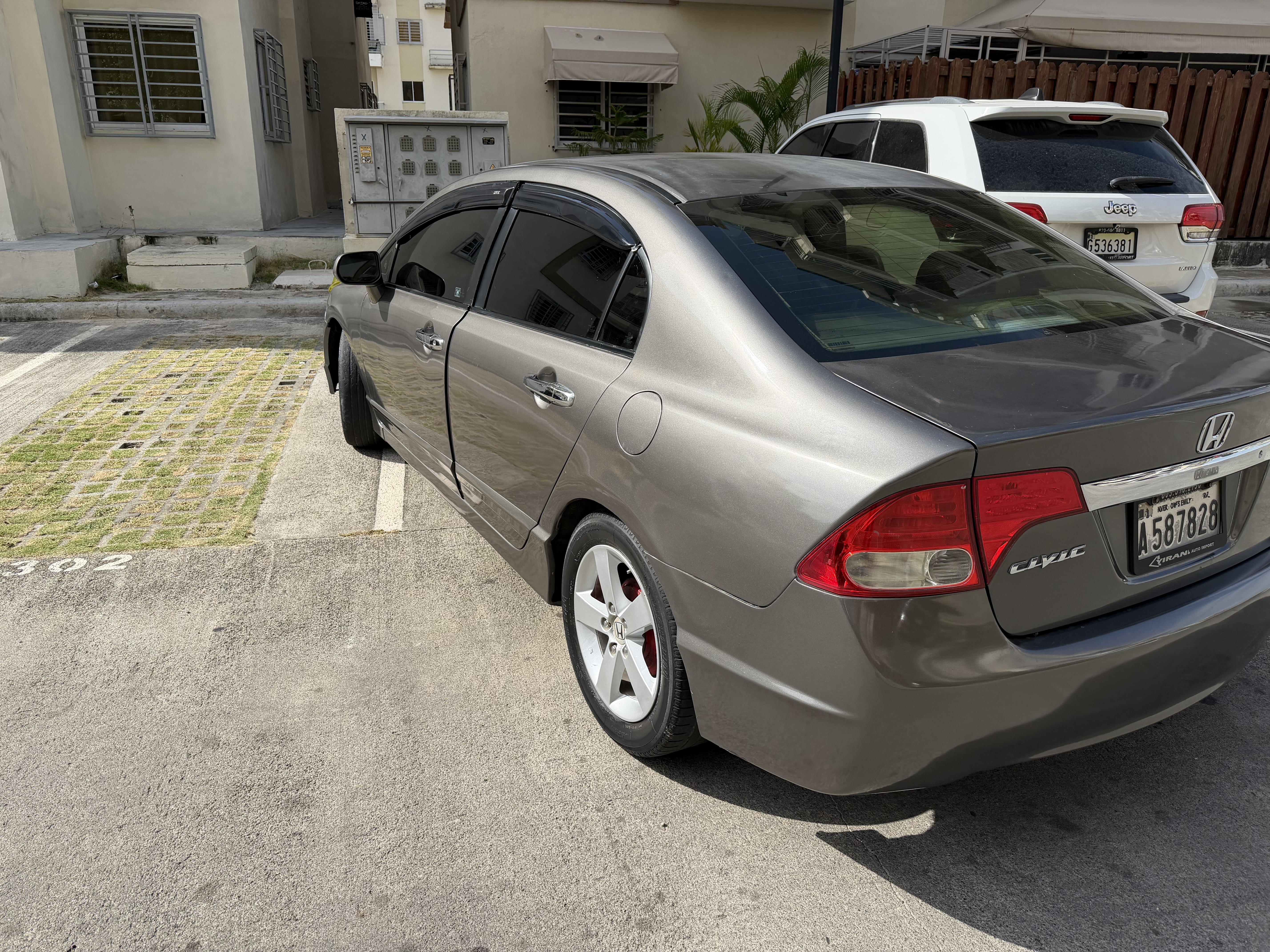Honda Civic 2010 LX’ Foto 7318737-2.jpg