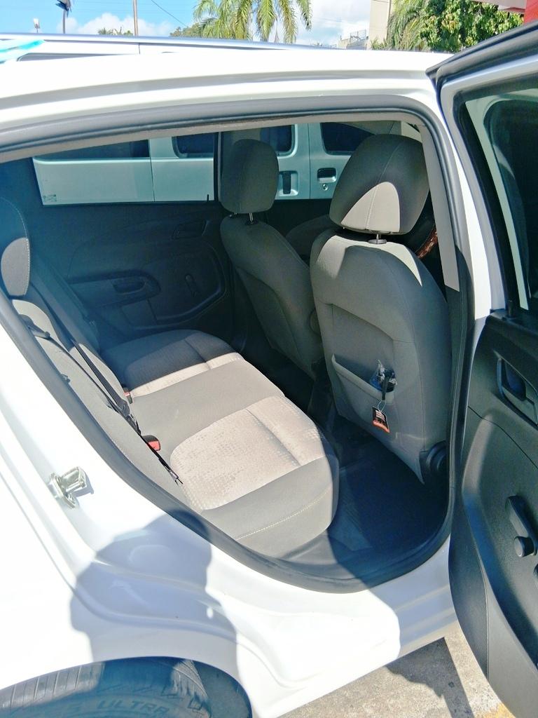 2015 Chevy Sonic Mecanico Hatchback Foto 7318741-11.jpg