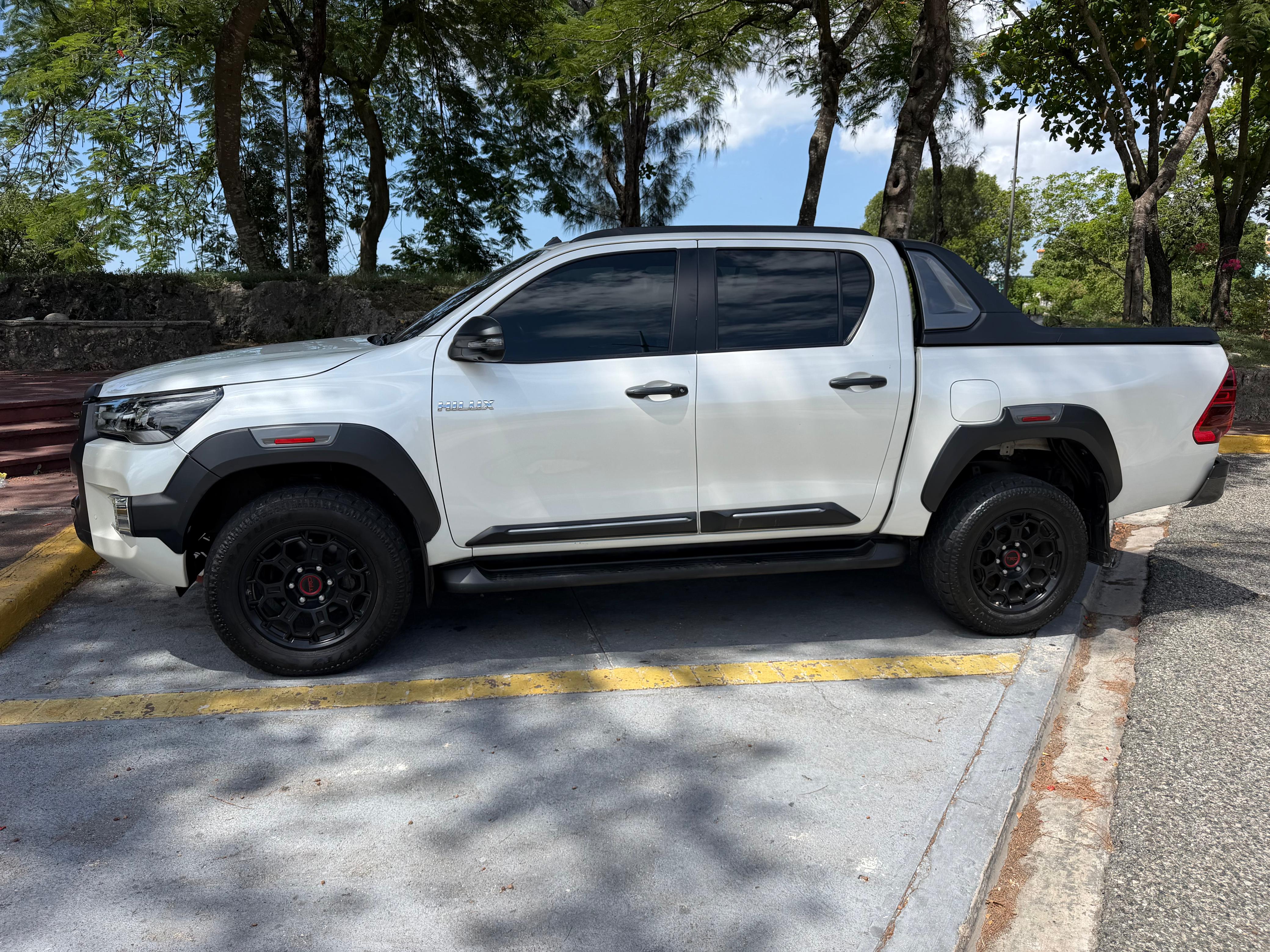 Toyota Hilux Adventure 2022 diesel como nueva Foto 7319046-13.jpg