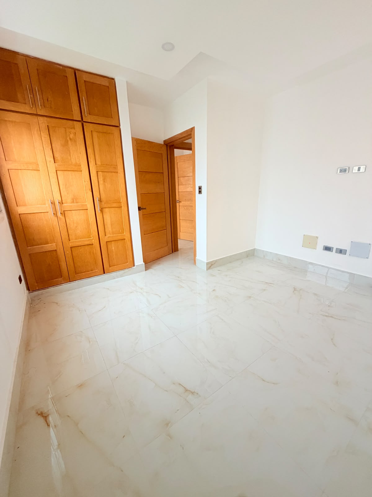  CASA EN VENTA – BRISA ORIENTAL Autopista de San Isidro Santo Domingo  Foto 7319292-9.jpg