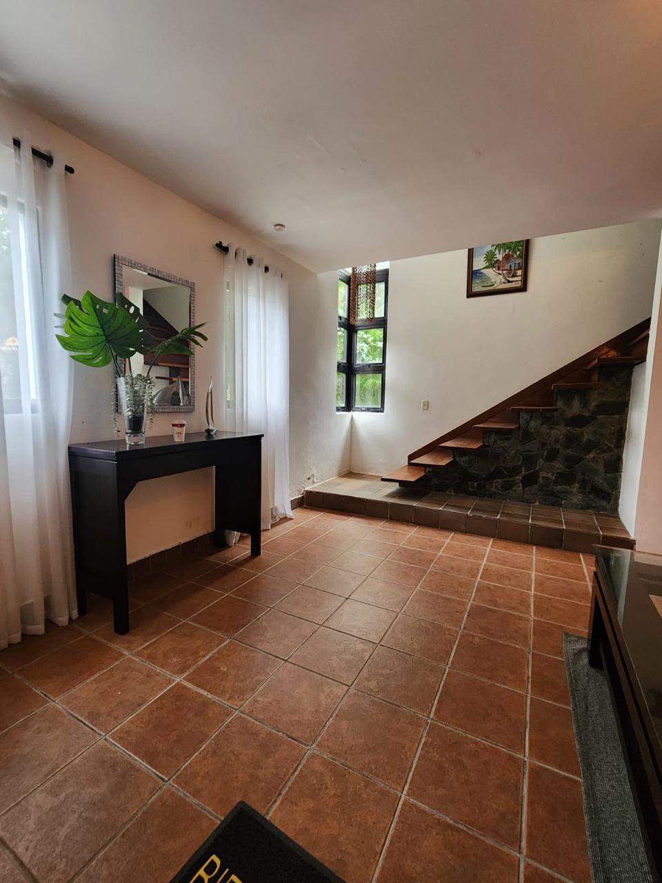 ????Villa estilo rancho en Metro Country Club – Juan Dolio Foto 7319387-3.jpg