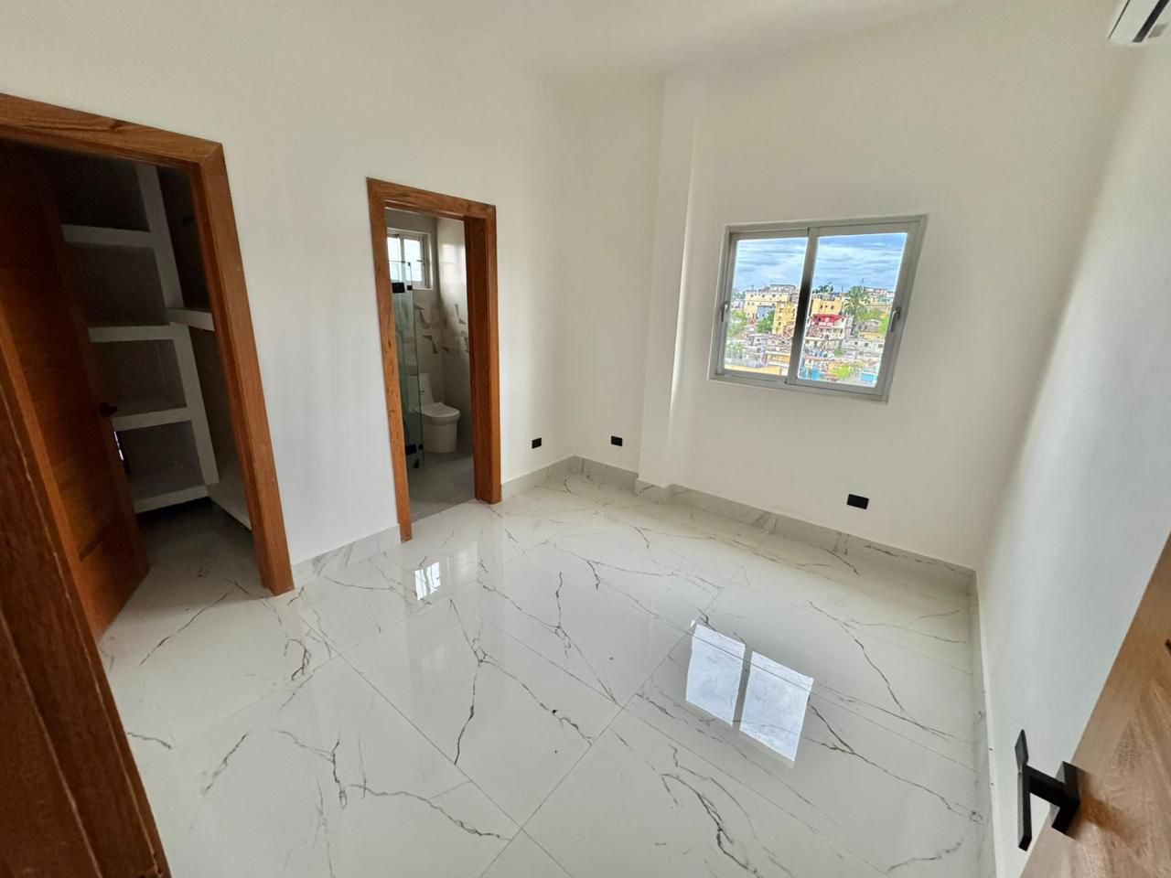 Casa Nueva en Venta COLINAS DEL OESTE RD35500000.00 Mantenimiento RD30 Foto 7319625-14.jpg