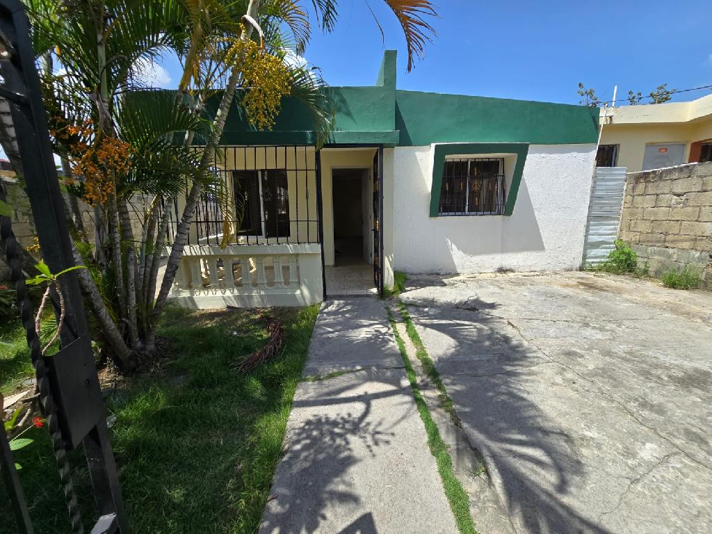 Casa en Venta en Residencial Prados de Pantoja  ???? Ubicado en la Av. Foto 7319629-1.jpg