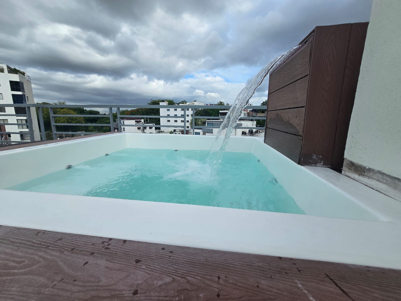 Apartamento con Terraza privada EL CONDADO proximo a Carrefour   Foto 7319632-2.jpg