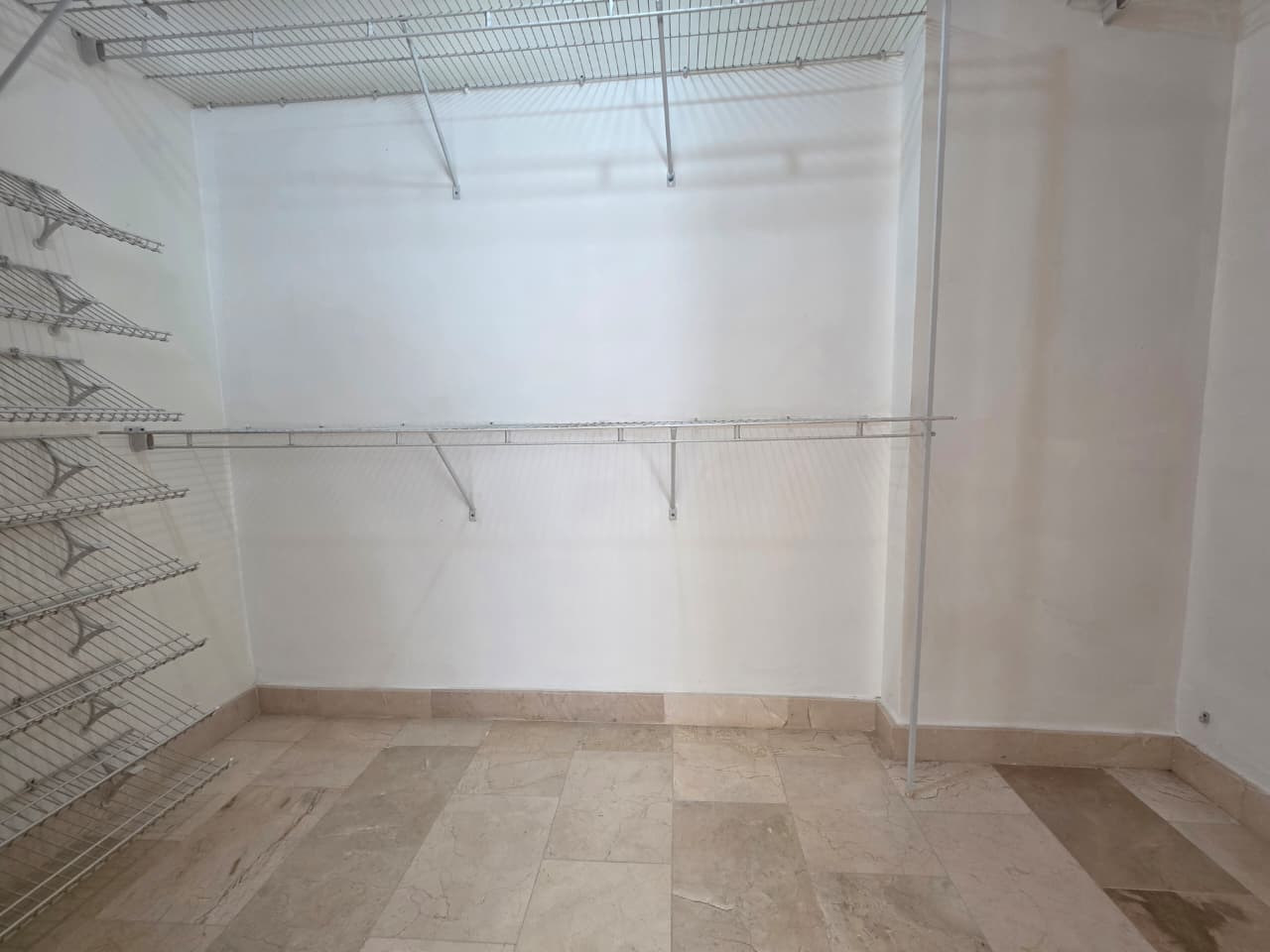Vendo Exclusivo Apto de Lujo en NACO 3 HABS. 175 Mts.2 piso 5 Foto 7319977-11.jpg