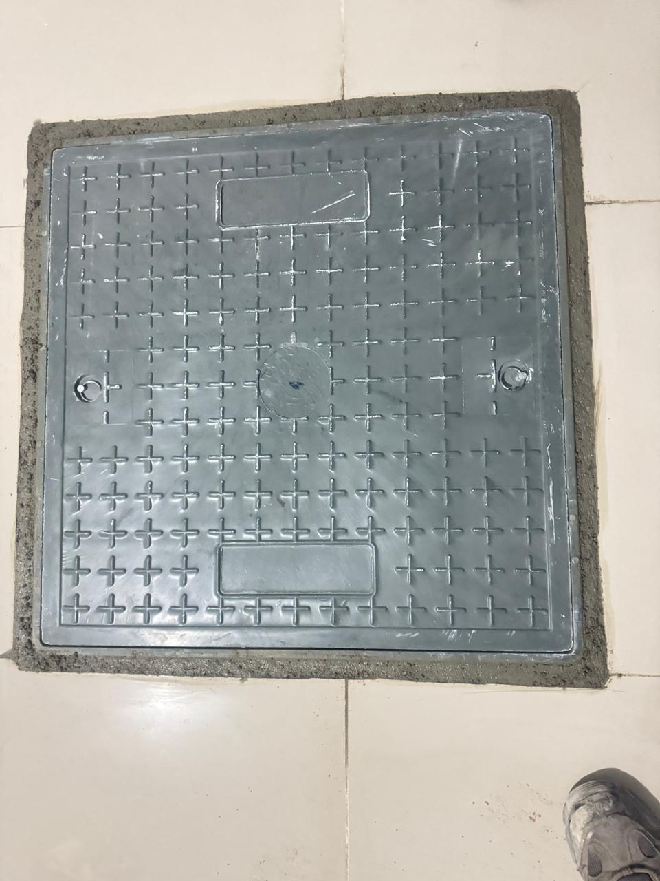VENTA Y SERVICIOS DE TAPA Soluciones resistentes y de calidad para tus Foto 7319990-1.jpg