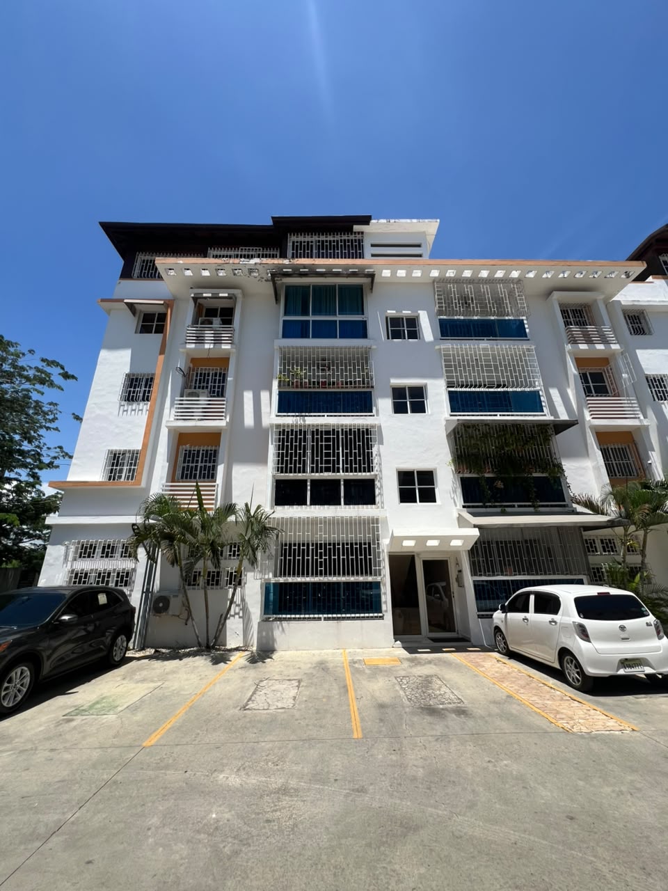 Rento Apartamento 2do Piso en la Autopista de San Isidro Residencial d Foto 7320003-2.jpg