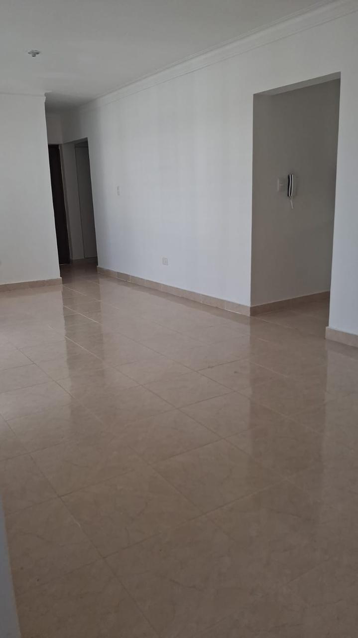 Alquiler de Apartamento próximo a la Av. Jacobo Majluta. Foto 7320219-1.jpg
