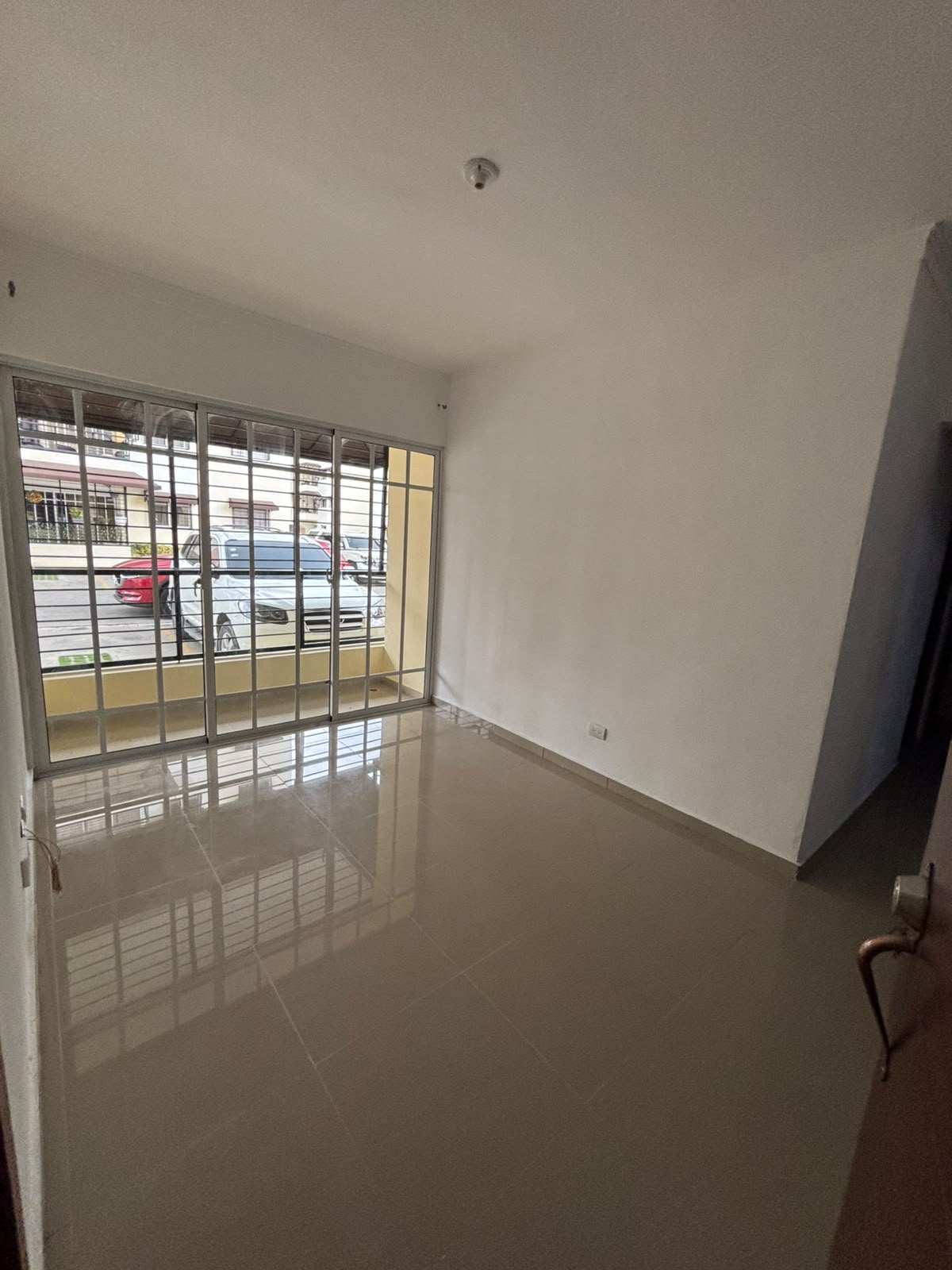 Alquiler Apartamento 3 Habitaciones En Residencial Cerrado Santo Domin Foto 7320244-12.jpg
