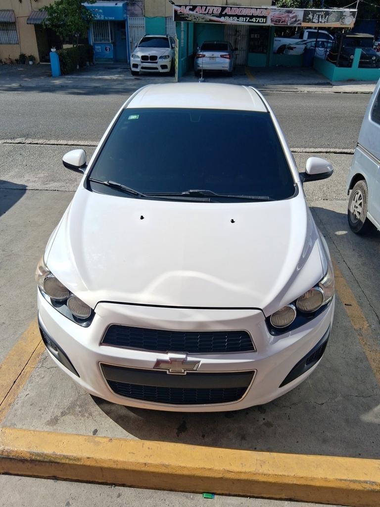 2015 Chevy Sonic Mecanico Hatchback  Foto 7320249-3.jpg