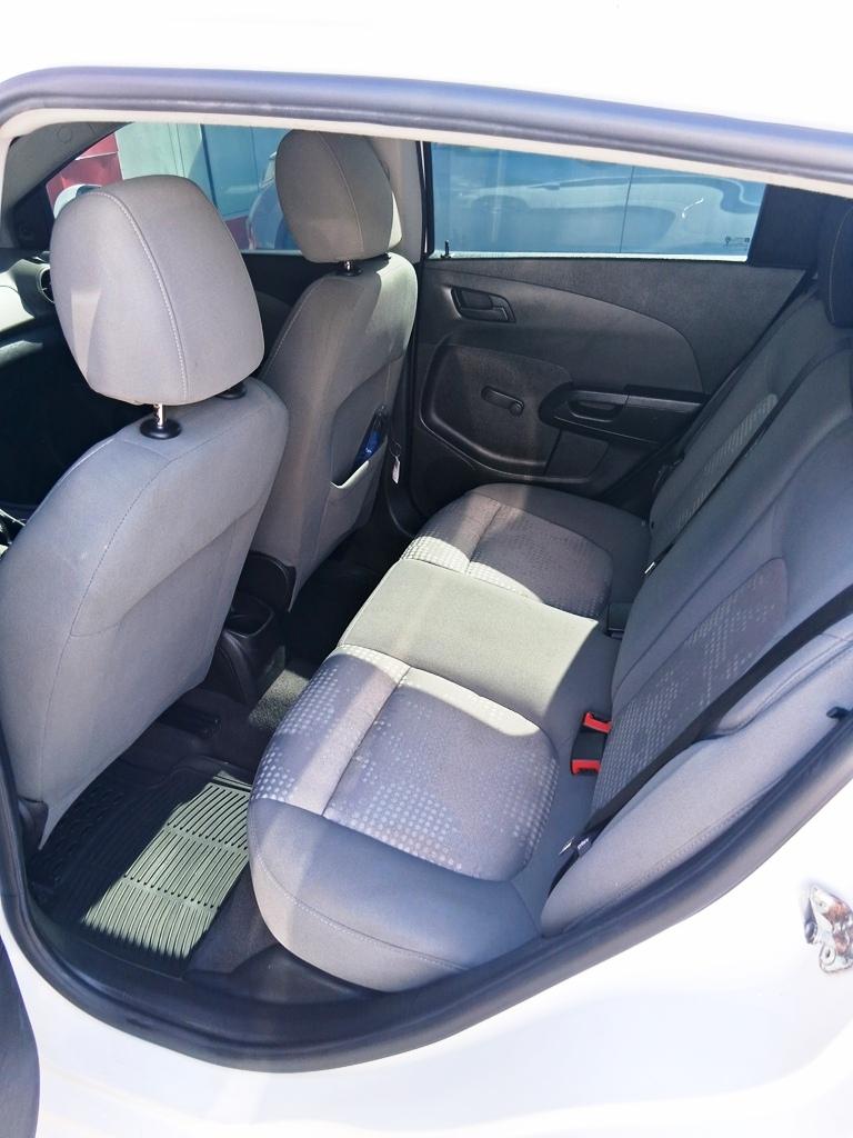 2015 Chevy Sonic Mecanico Hatchback  Foto 7320249-9.jpg