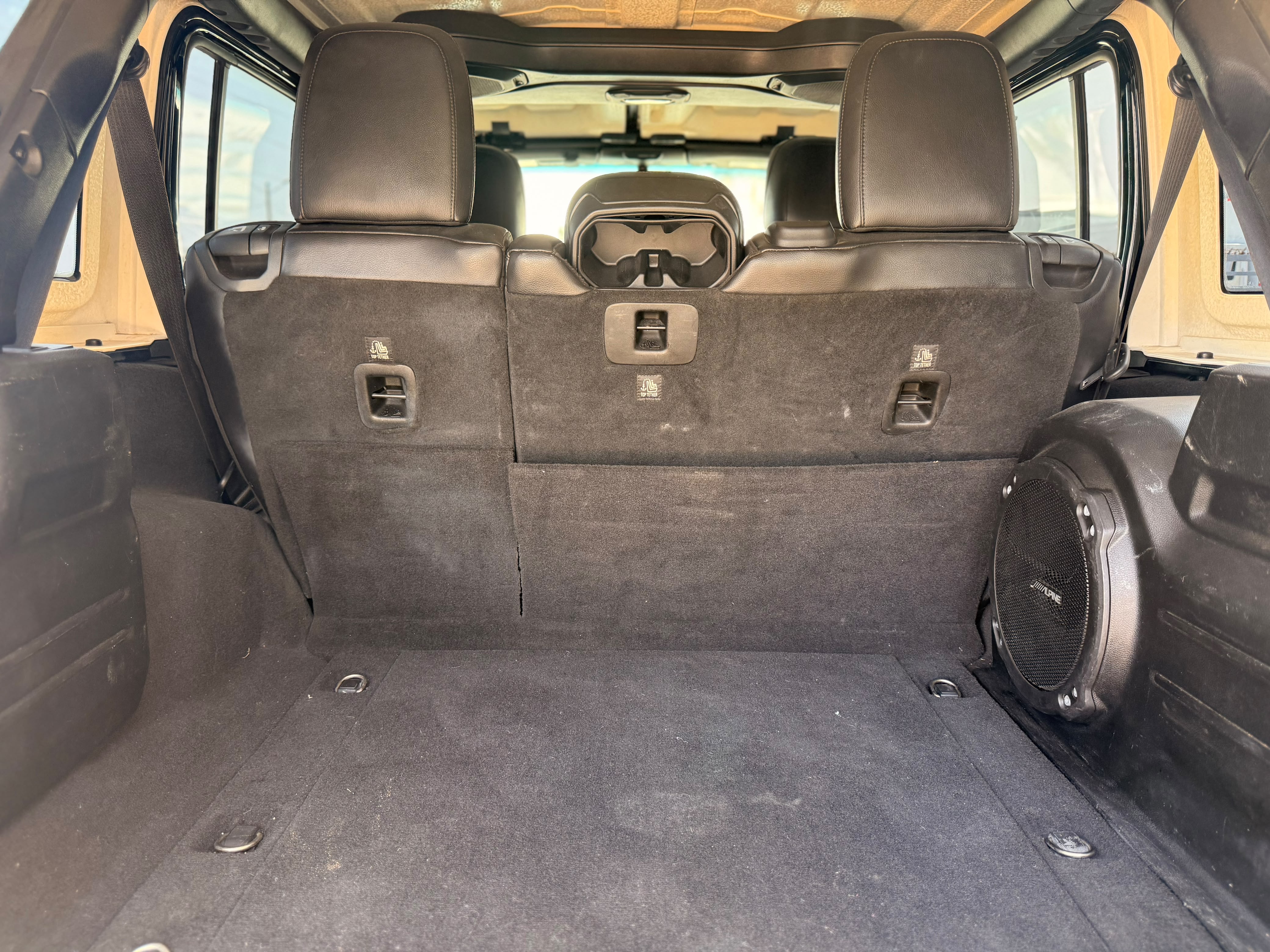 Jeep Wrangler Sport Unlimited 2018 Foto 7320409-7.jpg