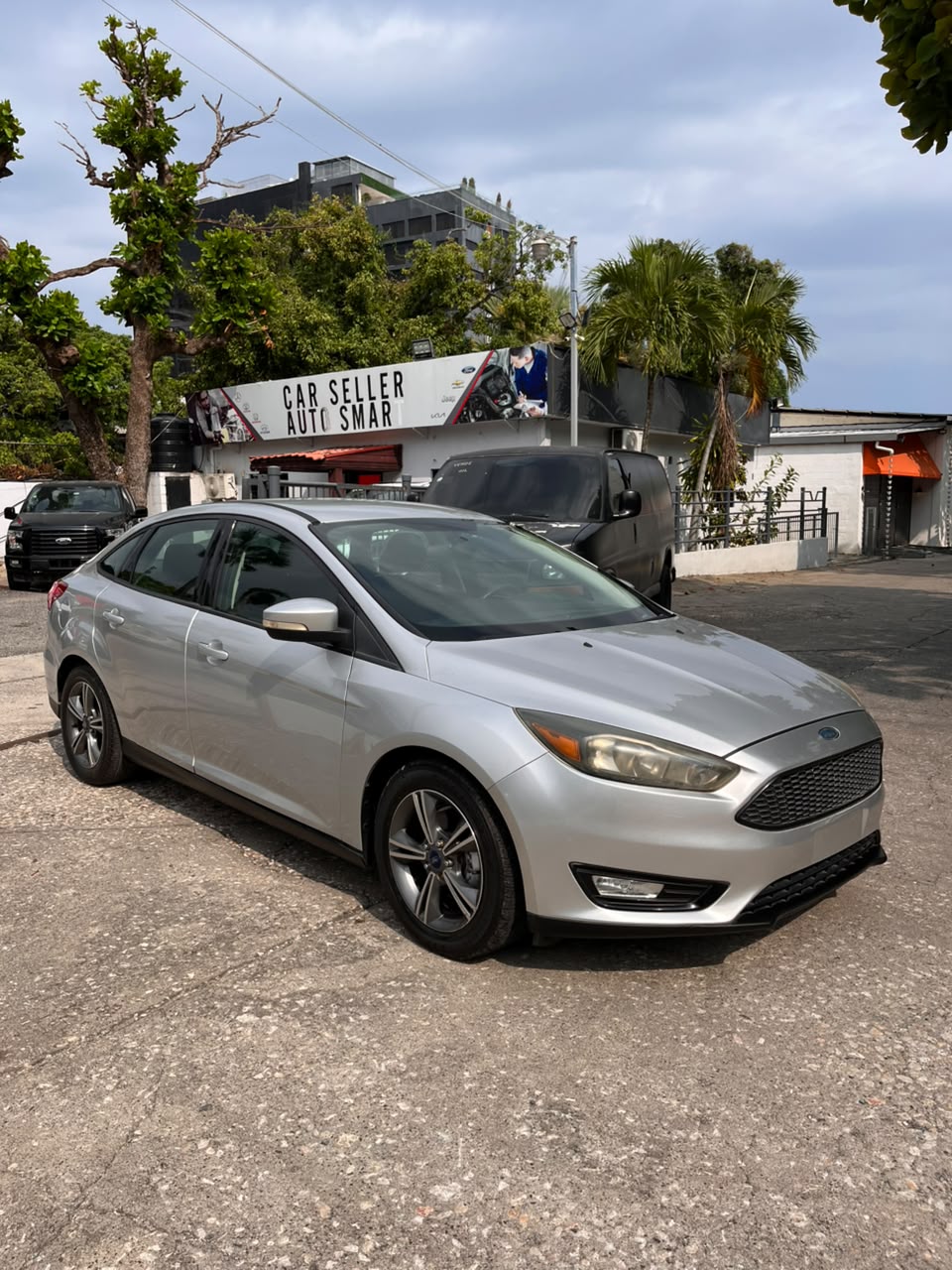Ford Focus SE 2017 Foto 7320474-11.jpg