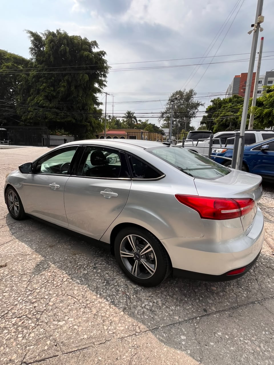 Ford Focus SE 2017 Foto 7320474-7.jpg