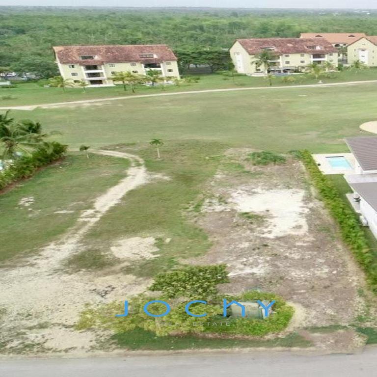Jochy Real Estate vende solares en la Estancia Golf Resort R.D  Foto 7320747-3.jpg