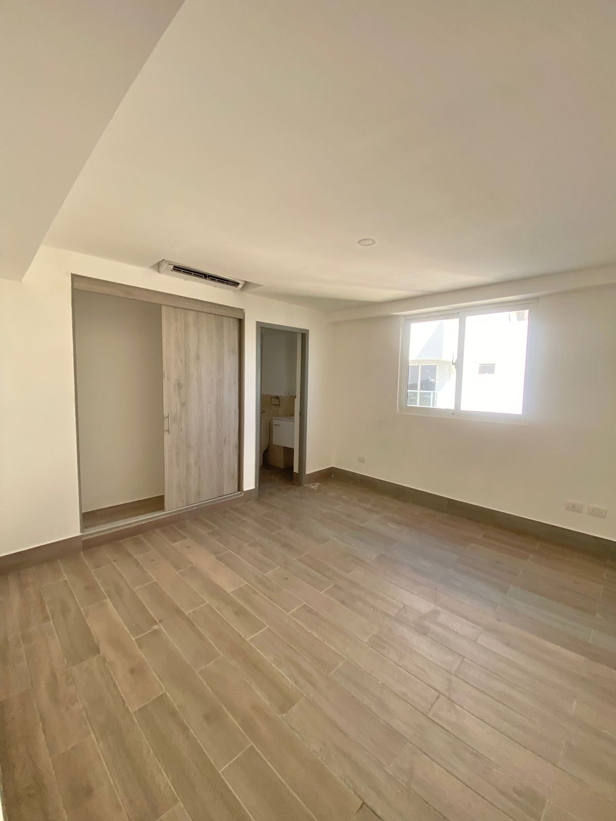 Vendo apartamento en juan dolio Foto 7320789-5.jpg