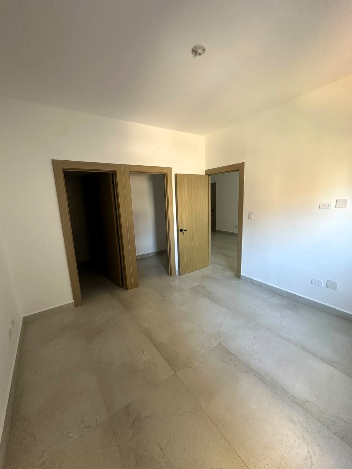Apartamento Nuevo en la mejor zona de Evaristo Morales Foto 7320831-5.jpg