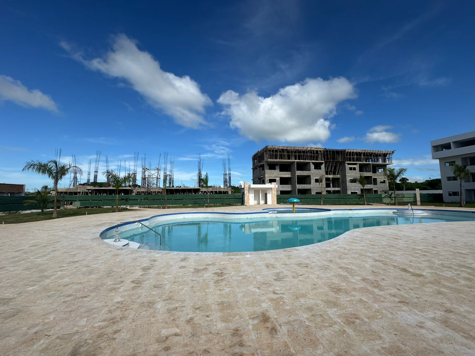 Vendo apartamento en juan dolio Foto 7320838-13.jpg