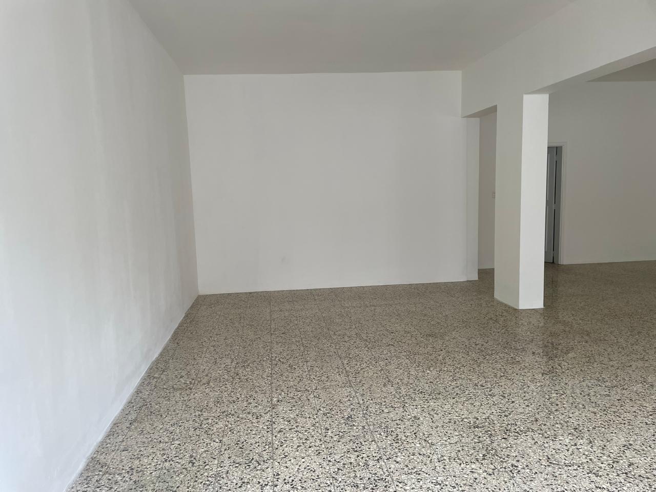 Local Comercial en Alquiler  en Evaristo Morales – Av. 27 de Febrero 3 Foto 7321037-10.jpg