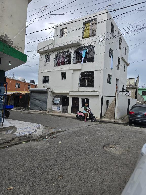 De oportunidad Edificio en venta de 4 piso Foto 7321142-1.jpg