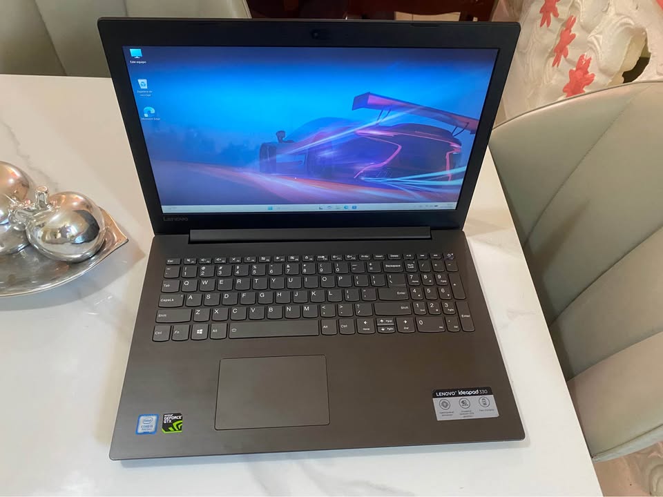 ???? LENOVO IDEAPAD 330-15ICH — COMO NUEVA Foto 7321273-6.jpg