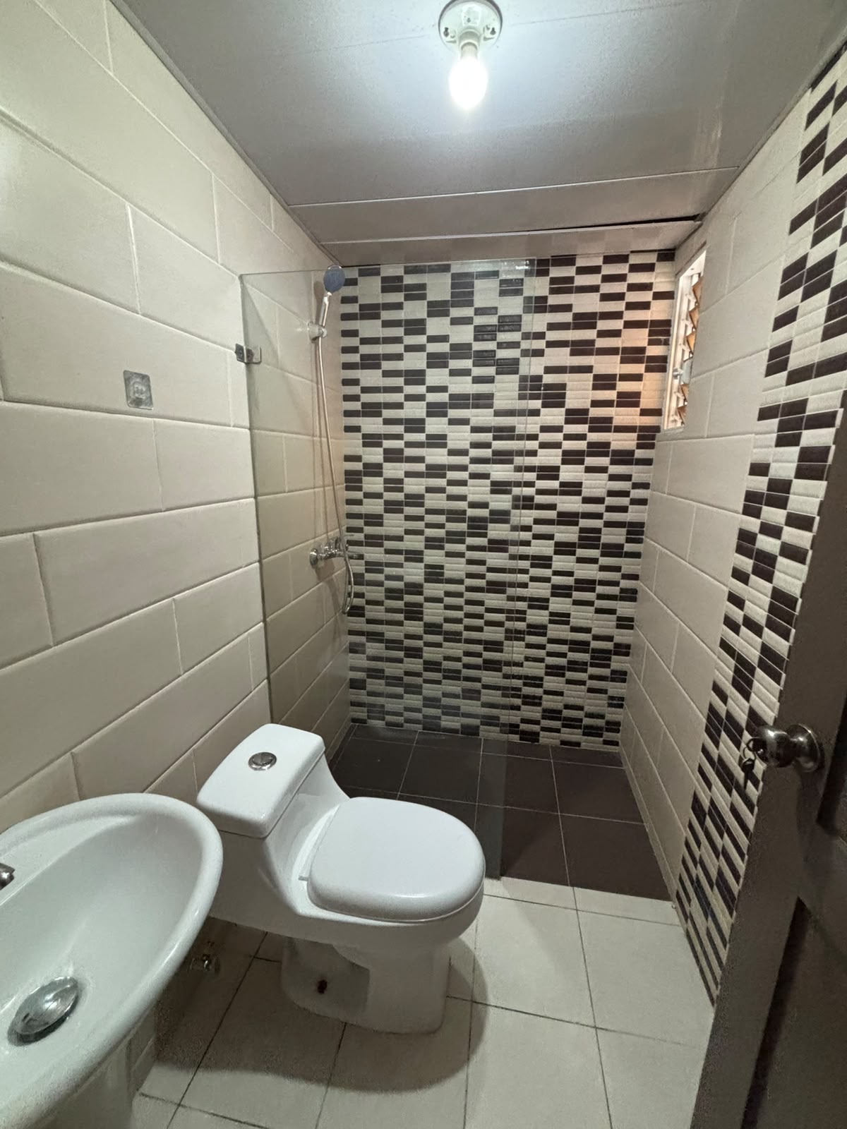 Hermoso Apartamento 3H en Alquiler Santo Domingo Este Foto 7321275-5.jpg