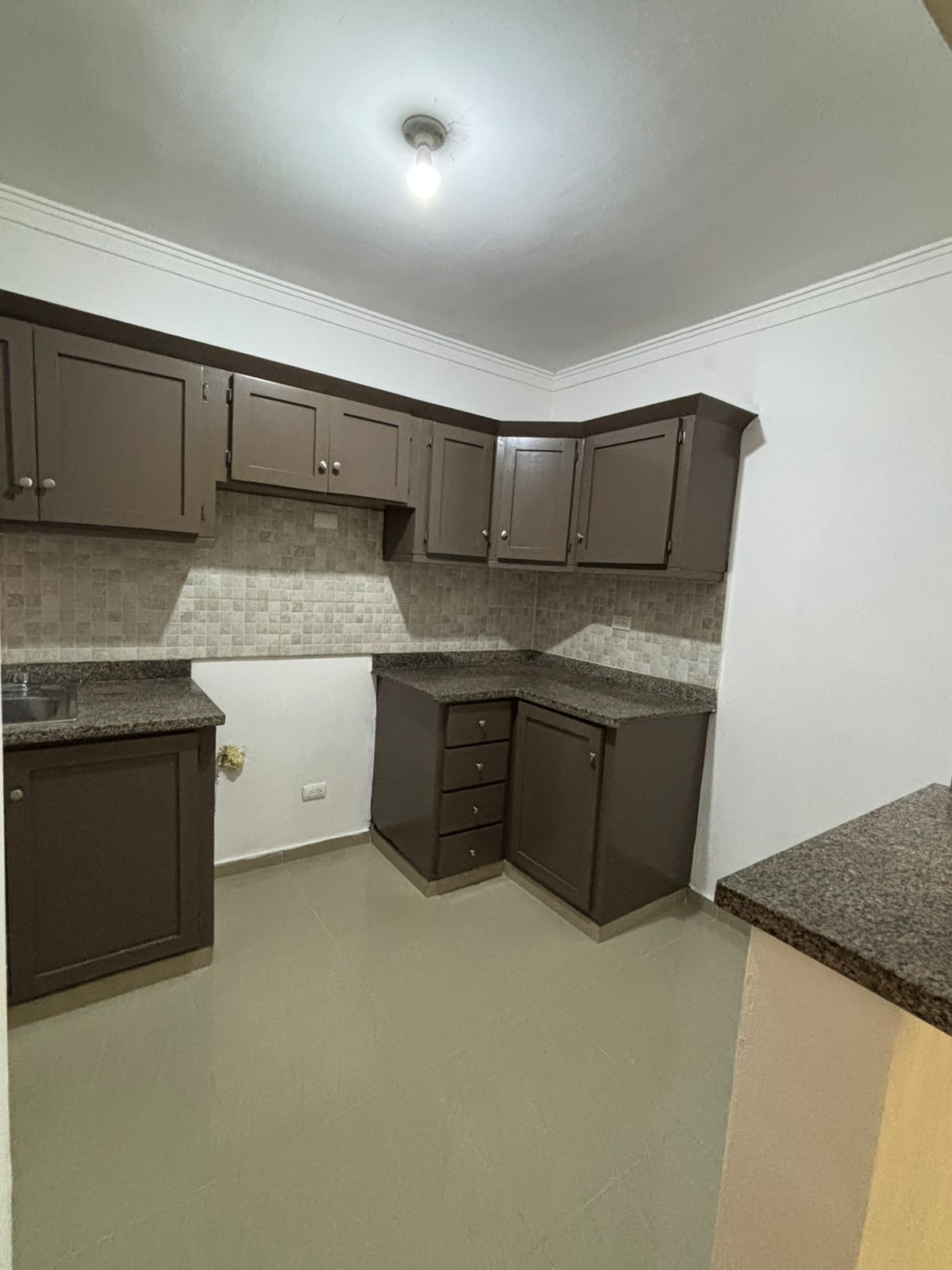 Hermoso Apartamento 3H en Alquiler Santo Domingo Este Foto 7321275-9.jpg