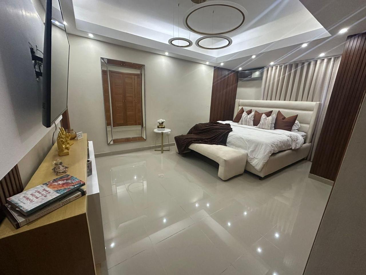 Apartamento Amueblado de tres habitaciones en  Mirador Norte Foto 7321582-3.jpg