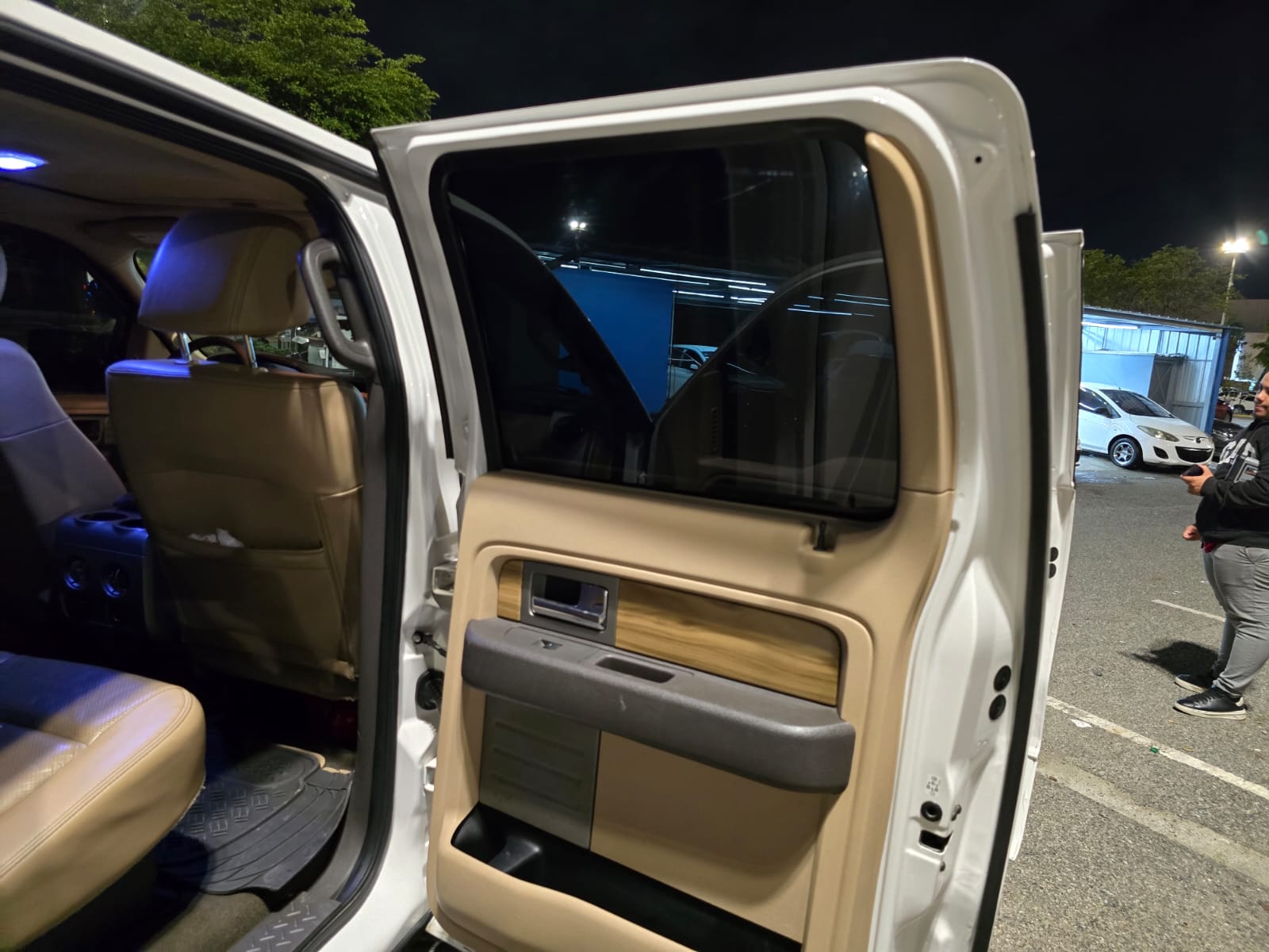 Ford F150 Lariat Doble Cabina 11  Foto 7321588-10.jpg