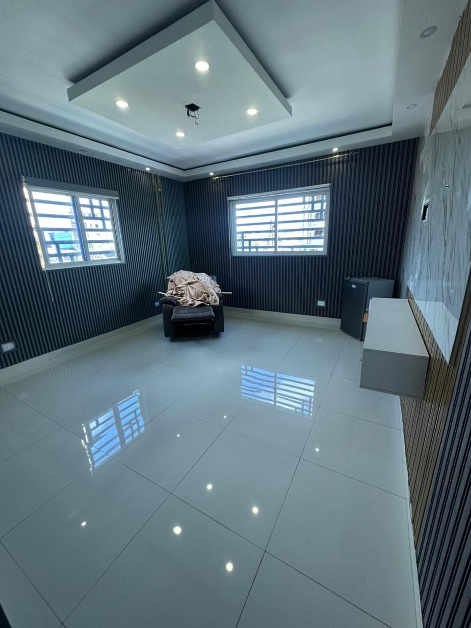 Casa Moderna en Venta en Prado Oriental  3 Habitaciones Jacuzzi y 4 Pa Foto 7321618-4.jpg