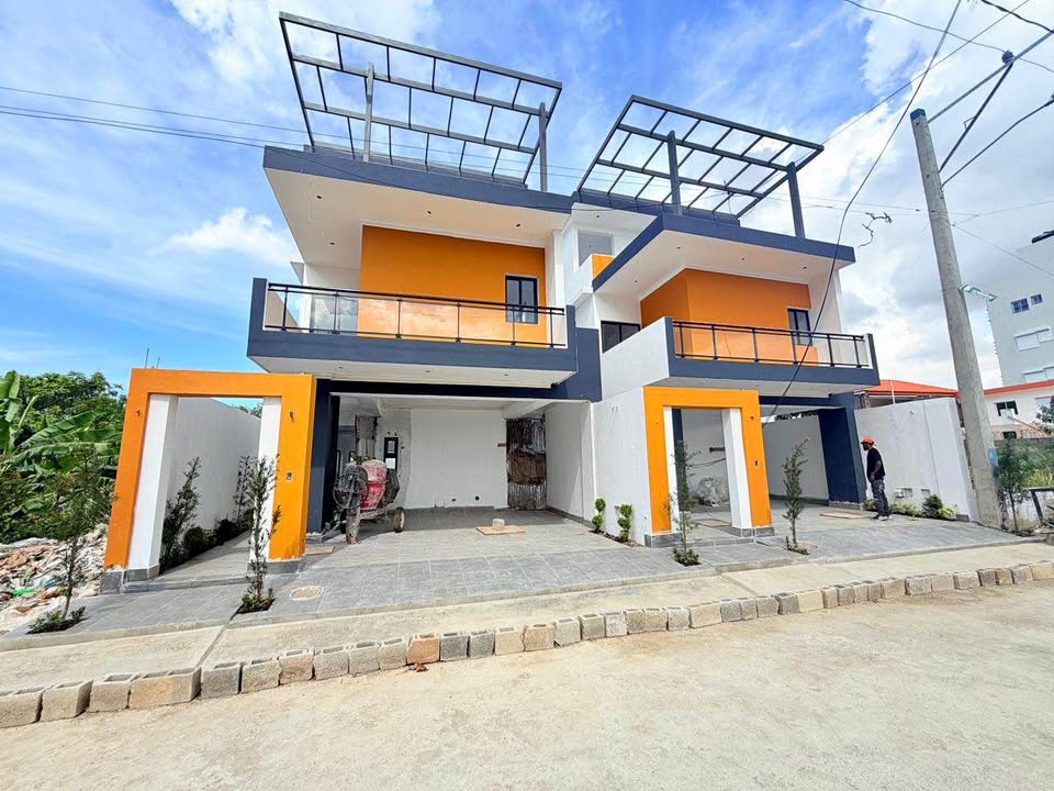 Casa Moderna en Venta en Prado Oriental – Santo Domingo Este Foto 7321634-1.jpg