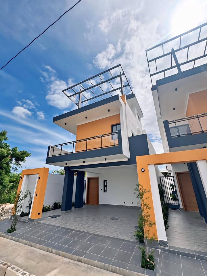 Casa Moderna en Venta en Prado Oriental – Santo Domingo Este Foto 7321638-9.jpg