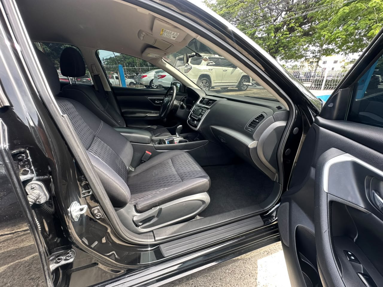 NISSAN ALTIMA SV 2.5 L FWD 2018 FINANCIAMIENTO DISPONIBLE Foto 7321708-5.jpg