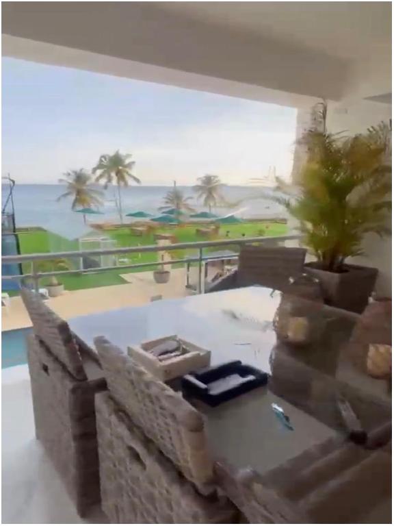 PROYECTO EXCLUSIVO DE APTOS EN BOCA CHICA TODOS CON VISTA AL MAR a 50  Foto 7321787-3.jpg