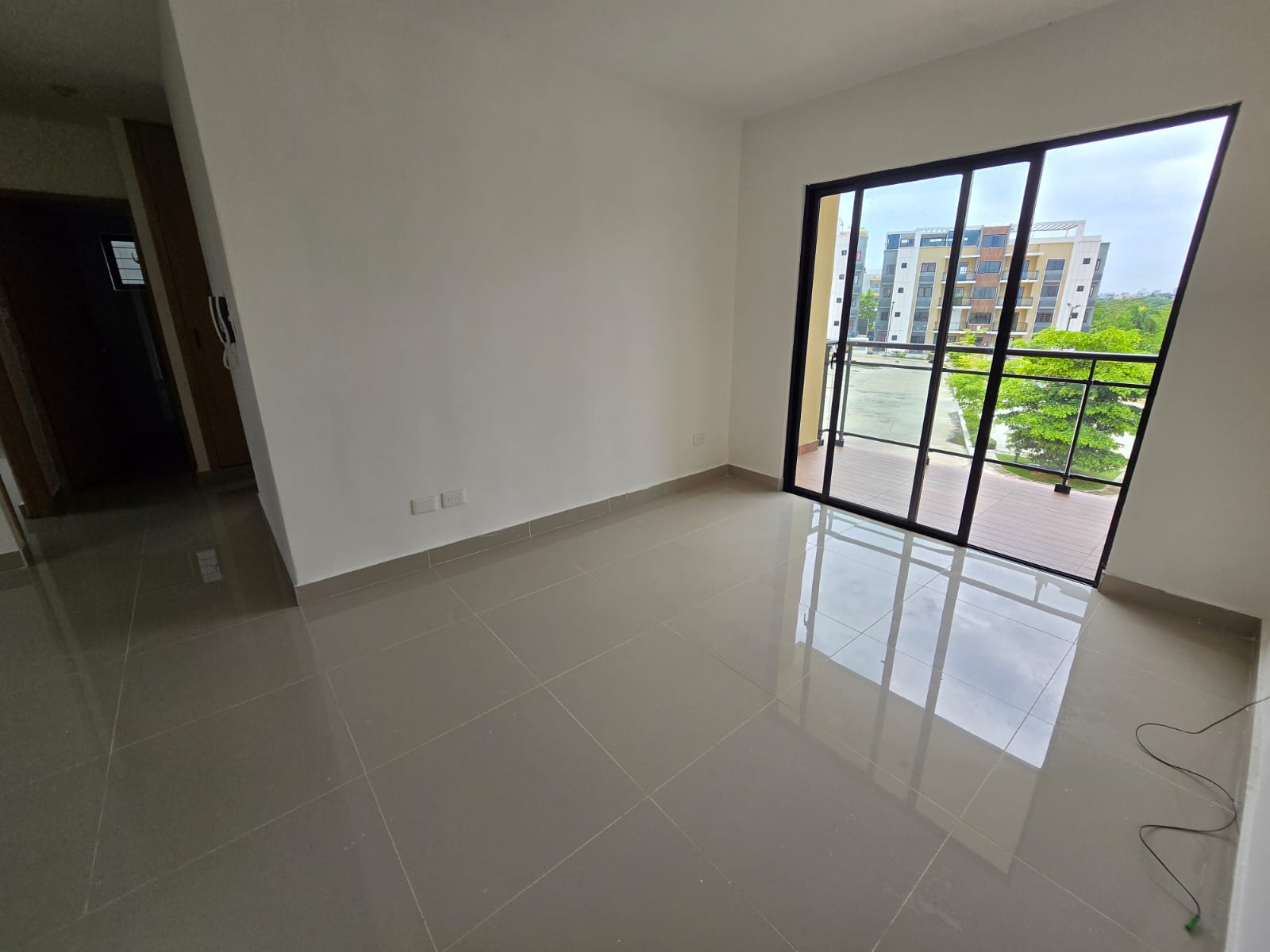 Apartamento en 2do Piso Detrás de la Embajada Americana Residencial Au Foto 7321895-15.jpg